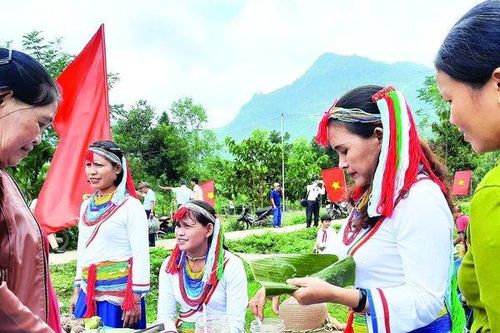 Người Cor xứ Quảng đón 'Tết Bác Hồ'