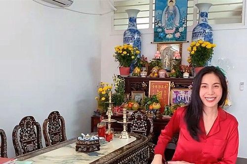 Tham quan căn nhà 5 tỷ ca sĩ Thủy Tiên mua tặng mẹ khi mới 26 tuổi