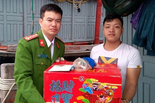 Xử lý 160 đối tượng tàng trữ, sử dụng pháo trái phép đêm giao thừa