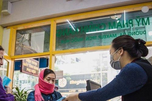 Hàng nghìn khẩu trang phòng dịch Corona được phát miễn phí tại Hà Nội