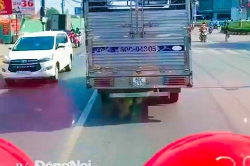 Cần xử lý nghiêm việc cản trở xe ưu tiên