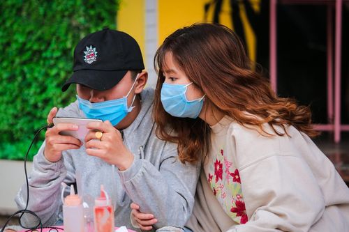 Bộ Y tế khuyến cáo khẩu trang y tế thông thường chỉ dùng 1 lần