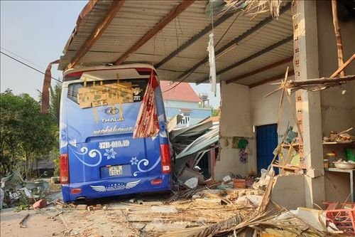 Làm rõ nguyên nhân vụ tai nạn đặc biệt nghiêm trọng tại Bình Dương