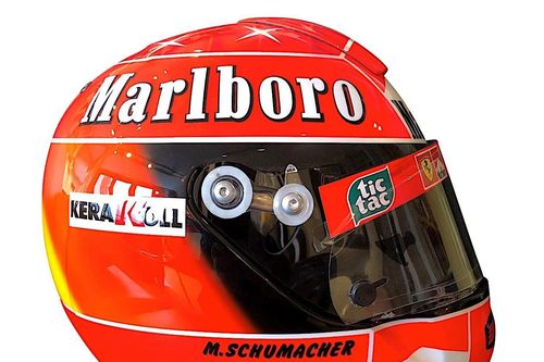 Mũ bảo hiểm của tay đua F1 huyền thoại Michael Schumacher được rao bán