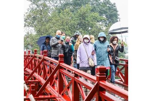 Du lịch Việt Nam vất vả giữ khách