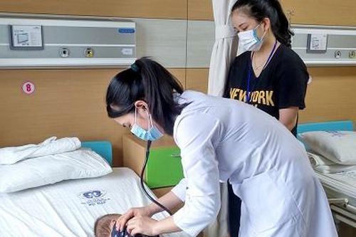Chăm sóc trẻ tại nhà đúng cách để phòng chống lây nhiễm Virus Corona