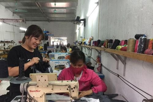 Giúp phụ nữ trẻ thực hiện ước mơ khởi nghiệp