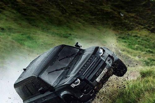 Land Rover Defender mới sẽ xuất hiện với những pha mạo hiểm cực độ trong James Bond 25