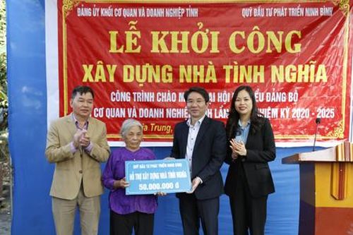 Khởi công xây dựng nhà tình nghĩa cho hộ nghèo