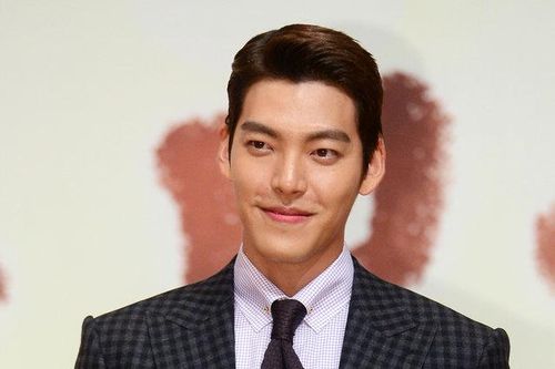 1146 người nhiễm COVID-19, 12 ca tử vong ở Hàn: Gong Yoo - Kim Woo Bin, Suzy và Kang Ho Dong quyên góp 8 tỷ