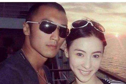Trương Bá Chi nói về nguyên nhân ly hôn Tạ Đình Phong