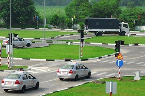 Từ 1/6, sử dụng bộ câu hỏi mới trong thi bằng lái xe, chính thức áp dụng câu hỏi liệt