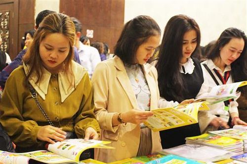 Hội thảo giới thiệu sách giáo khoa môn Tiếng Anh lớp 1