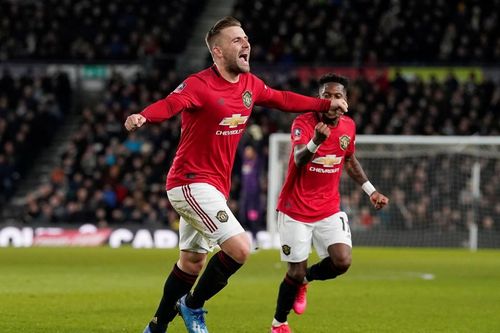 Rooney chơi máu lửa trong ngày tái ngộ Man Utd