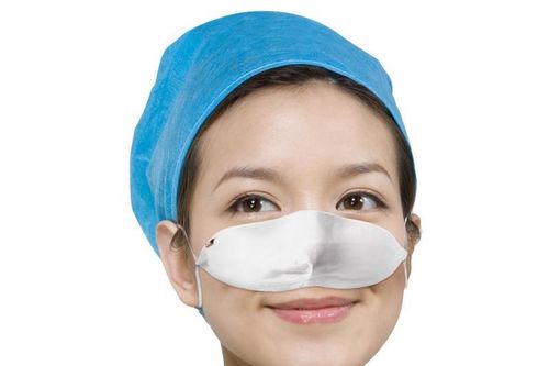 Phát minh mới: Mặt nạ mũi giảm nguy cơ nhiễm trùng trong bữa ăn