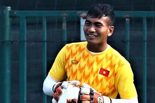 Thủ môn U23 Việt Nam bị phạt vì thi đấu bất thường
