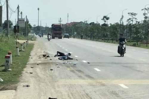 Về quê, hai mẹ con bị xe tải tông tử vong