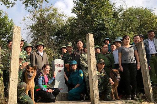 Chung sức bảo vệ chủ quyền an ninh biên giới