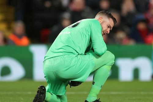 Địa chấn: ĐKVĐ Liverpool thua vì... 'virus thủ môn'