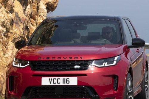 Land Rover Discovery Sport 2020 - phiên bản R-Dynamic ra mắt, giá từ 2 tỷ đồng