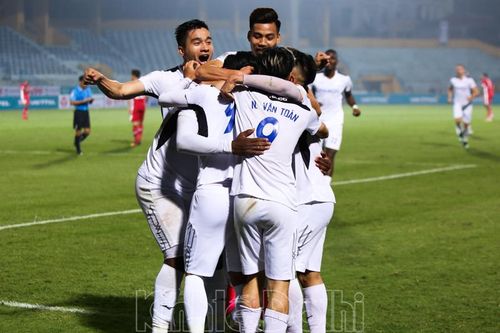 Nhìn lại trận đấu hấp dẫn nhất vòng 2 V-League 2020