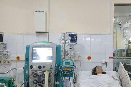 Tự mua thuốc hạ sốt uống, người phụ nữ bị ngộ độc có thể tử vong bất cứ lúc nào