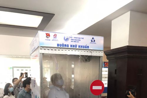 Ra mắt buồng khử khuẩn toàn thân tại TPHCM