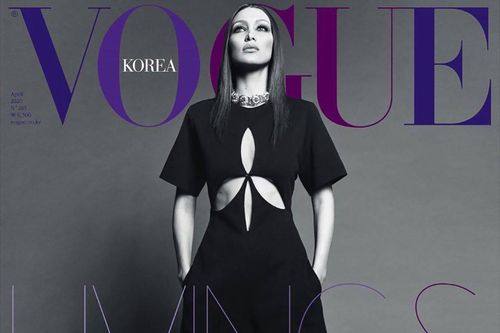 Bella Hadid khoe dáng đẹp như mộng với áo quây ngực bé xíu