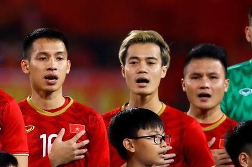 Cầu thủ Việt Nam quyên góp phòng chống dịch