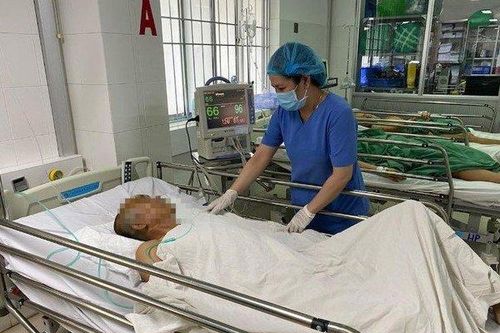 Bác sĩ kể lại giây phút chạy đua phẫu thuật cứu sống người vỡ túi phình mạch não