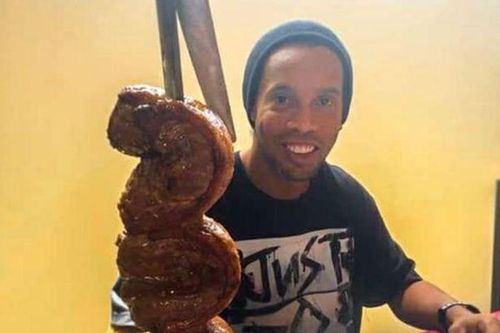 Ronaldinho hưởng đặc quyền tại nhà tù Paraguay