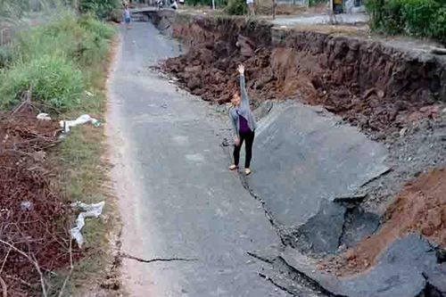 Cà Mau liên tiếp xảy ra 4 vụ sụp, lún đường