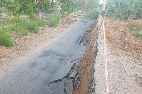 Thêm vụ sụt lún tuyến đường giao thông ở Cà Mau