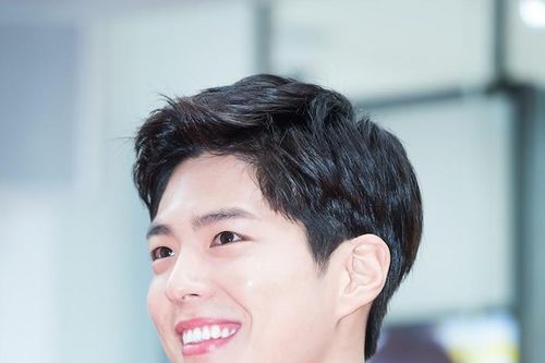 Park Bo Gum chuẩn bị nhập ngũ!
