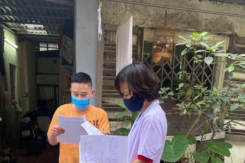 Quận Hai Bà Trưng: Gần 1.200 trường hợp liên quan Covid-19 tiếp tục được giám sát chặt chẽ