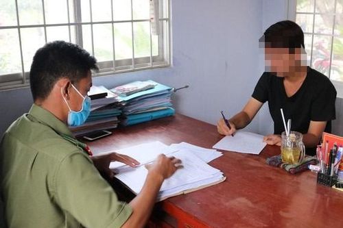 Thanh niên Trà Vinh đăng tin sai sự thật bị phạt 12,5 triệu đồng