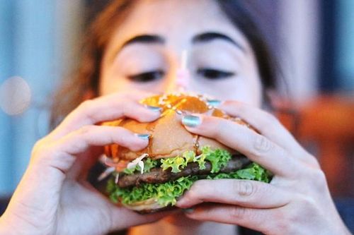 Rửa oan ngàn năm cho thói quen ăn vặt bằng những tip cực thuyết phục sau
