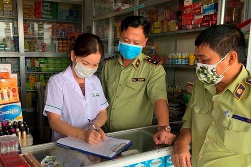 Ngày 2-4: Xử lý 6 vụ vi phạm kinh doanh vật tư y tế