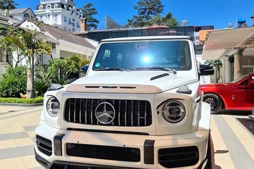 Đại gia Việt khoe Mercedes-AMG G63 độ chính hãng TopCar cực độc