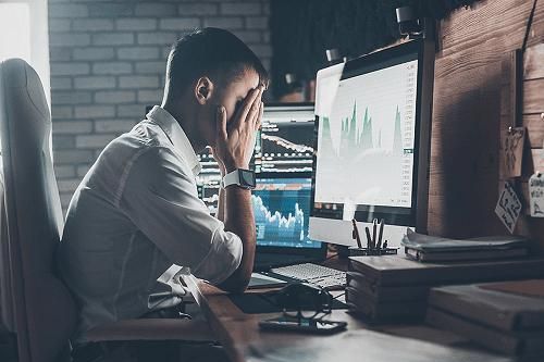 Đề phòng bệnh hay gặp khi làm việc với máy tính