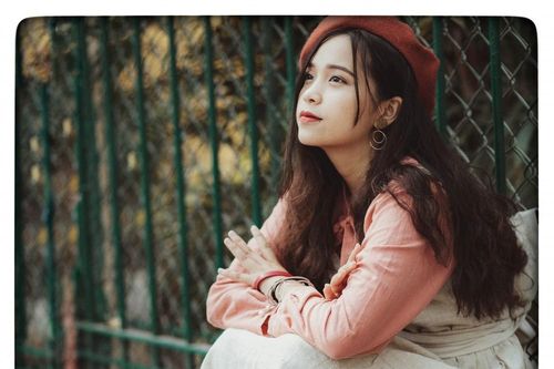 Nữ du học sinh Việt viết nhạc, ôn thi online khi tự cách ly ở Hà Lan