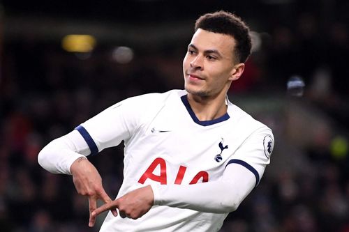 Sao Tottenham đón sinh nhật một mình