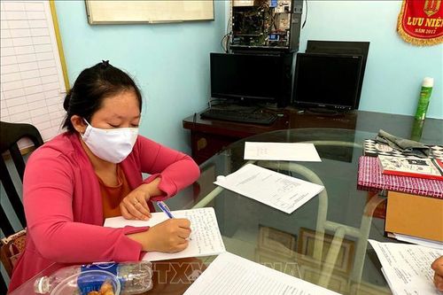 Triệu tập hai đối tượng để điều tra hành vi thu mua sổ bảo hiểm xã hội, trục lợi bất chính