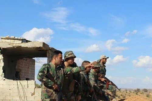 Chiến sự Syria: Lý do phiến quân đột ngột dâng toàn bộ vũ khí cho Syria khi 'dứt tình' với Mỹ ở Al-Tanf