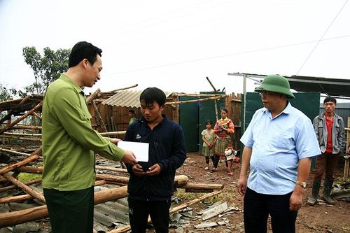 Nậm Pồ: Giông lốc gây thiệt hại ước tính 11 tỷ đồng