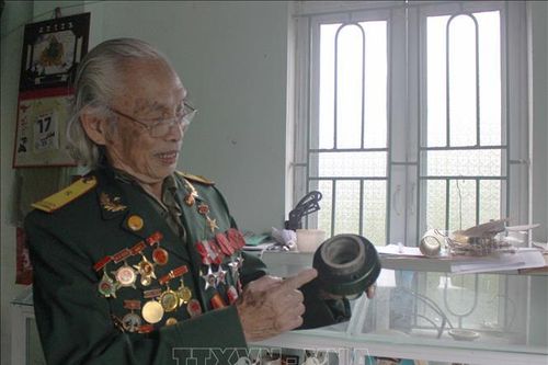 Kỷ niệm 45 năm thống nhất đất nước: Gặp lại người anh hùng phá bom mìn