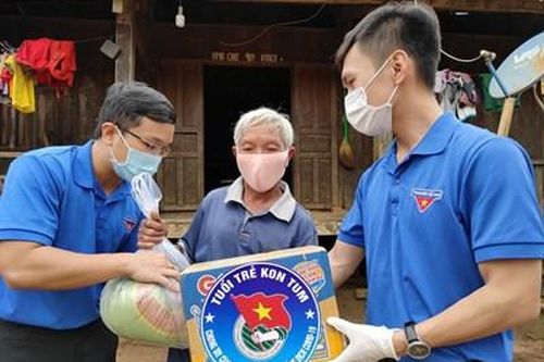Đồng hành với người nghèo vượt khó