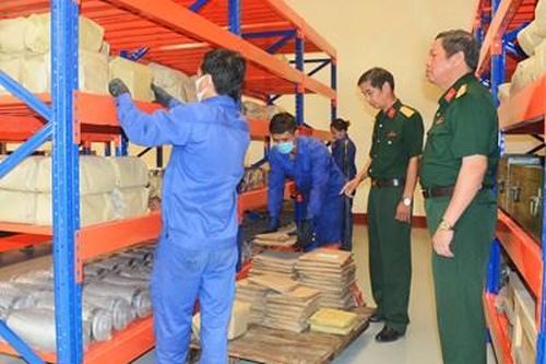 Cán bộ mẫu mực, động lực thi đua