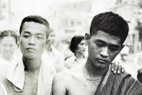 Bộ ảnh lịch sử ngày 30/4 chưa từng triển lãm