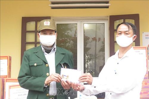 Những tấm lòng cao quý trong cuộc chiến chống đại dịch COVID-19